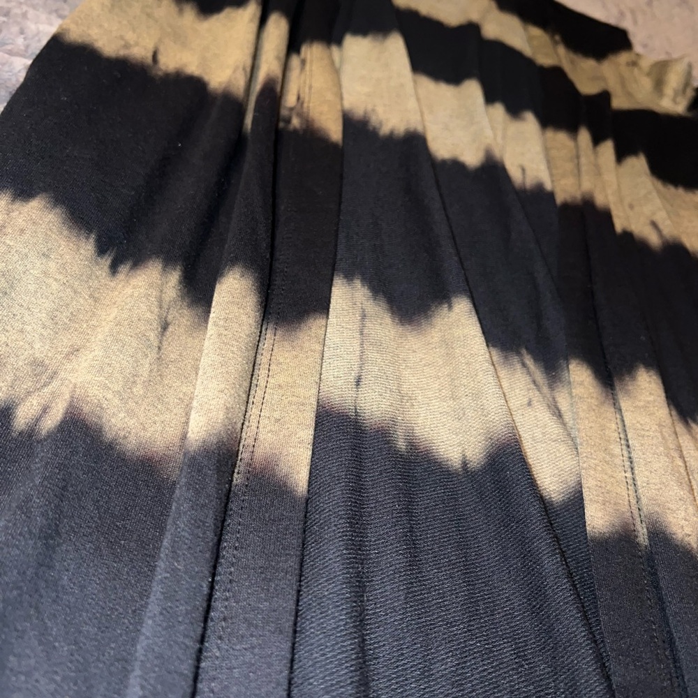 Maurices Black and Olive Tie-Dye Striped Cardigan - Picture 2 of 4